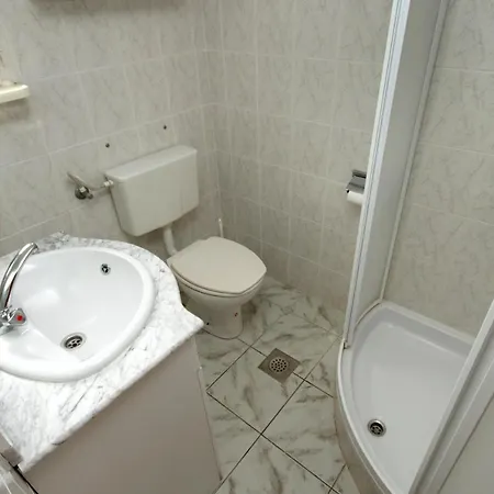 Apartamento With A Parking Space Racisce, Korcula - 9170