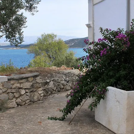 Apartment With A Parking Space Racisce, Korcula - 9170 Racisce